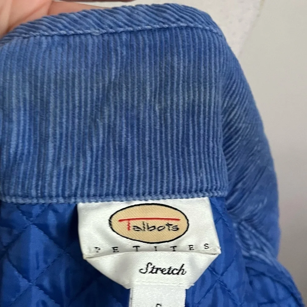 Talbots Petites • Blue Quilted Jacket with Snap Buttons